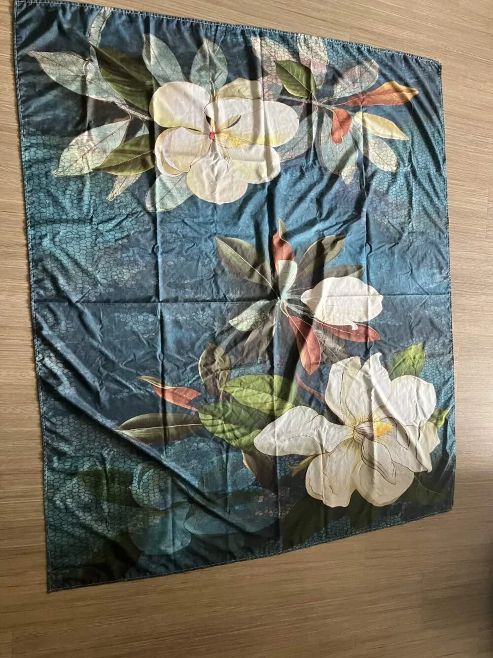 Lightweight Tapestry Magnolia Print on Blue Background